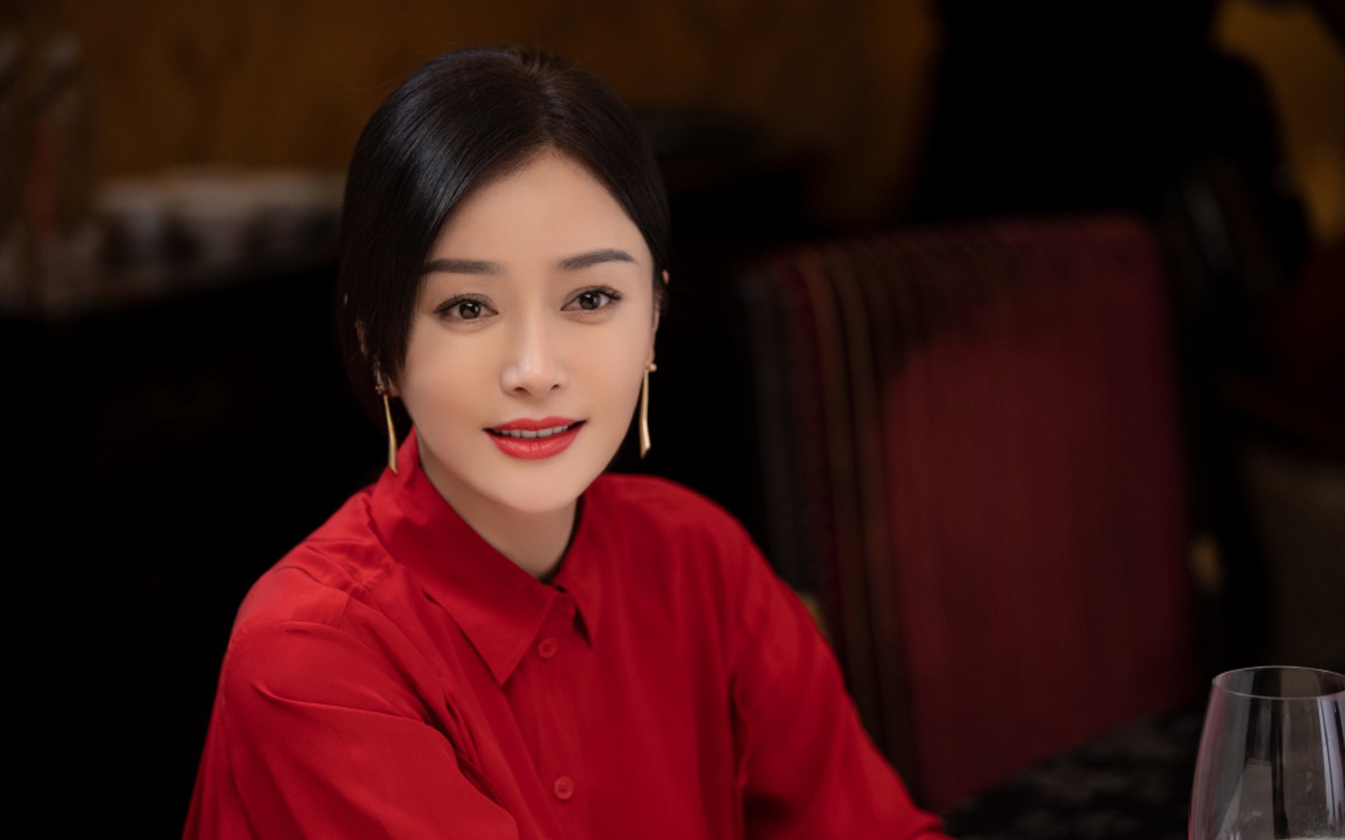 沙尔克边锋通过社交媒体表达对球队的热爱，沙尔克引援
