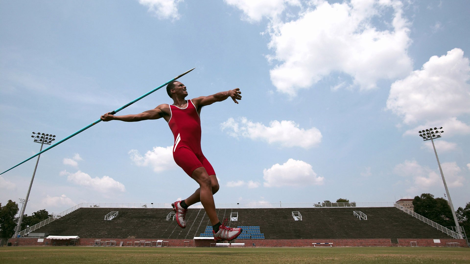 瑜伽冥想与运动结合,放松身心迎接新挑战,冥想与瑜伽的区别与联系